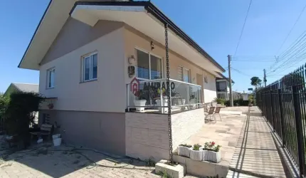 Belíssima Casa de Esquina no Bairro Nova Vicenza – Ideal para sua Família!