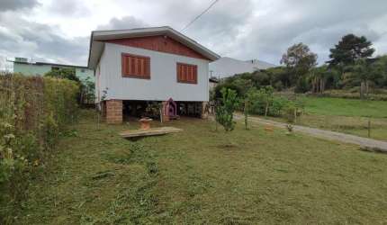 Terreno à venda em Farroupilha no Loteamento Vitória no Monte Verde - 42m² de área construída
