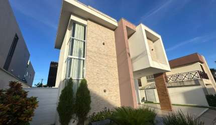 Casa Duplex com Suíte Master - Condomínio Novo Leblon
