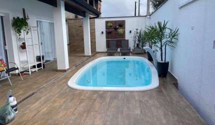 Casa para Venda em Itanhaém, Bopiranga, 4 dormitórios, 4 suítes, 1 banheiro, 4 vagas