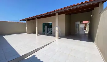 Casa para Venda em Itanhaém, Jardim Grandesp, 3 dormitórios, 2 suítes, 1 banheiro, 3 vagas