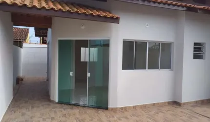 Casa para Venda em Itanhaém, Tupy, 3 dormitórios, 1 suíte, 1 banheiro, 3 vagas
