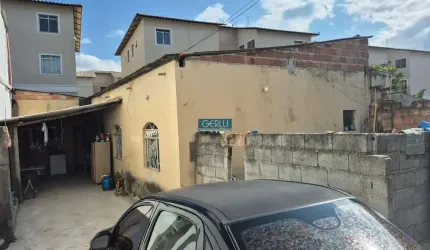 Casa com 3 quartos à venda na R. Profa. Marciaoniria Almeida Soares, 100, Vila das Flores, Betim por R$ 199.000