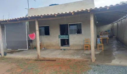 Casa com 2 quartos à venda na Onze, 469, Centro, Esmeraldas por R$ 250.000