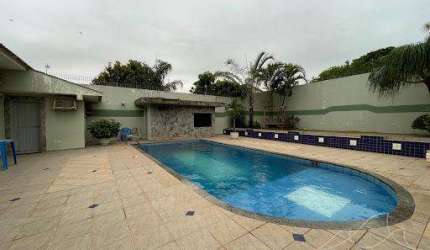 Casa à venda em Maringá, Jardim Alvorada, com 4 quartos, com 378 m²
