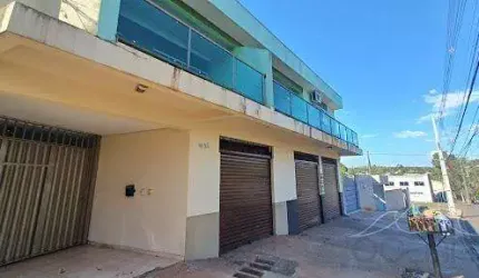 Salão à venda em Maringá, Jardim Paris, com 5 quartos, com 444.1 m² de construção