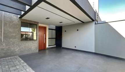 Casa à venda em Maringá, Jardim Alvorada, com 3 quartos, com 150 m²