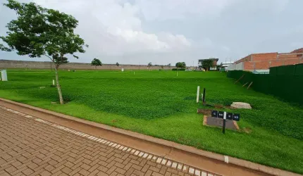 Terreno à venda em Maringá, Jardins de Monet Residence, com 450 m²