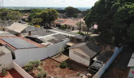 Terreno à venda em Maringá, Conjunto Habitacional João de Barro Thaís, com 300 m²