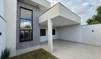 Casa à venda em Maringá, Jardim Monte Rei, com 3 quartos, com 114 m²
