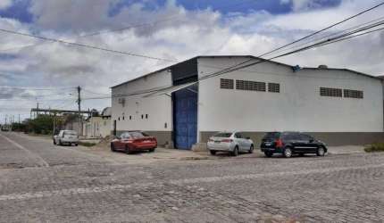 Galpão à venda, 520 m² por R$ 700.000,00 - Monte Castelo - Parnamirim/RN