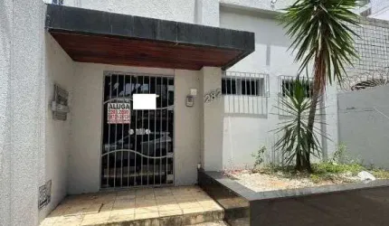 Imóvel em av principal, com 174 m² de área construida.