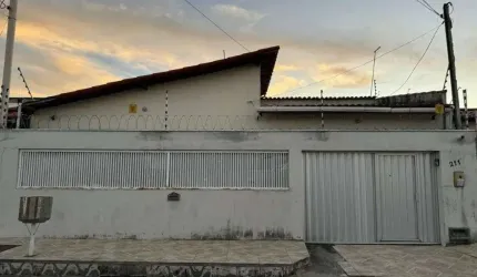 Casa à Venda no Bairro Vida Nova – Parnamirim!