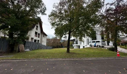 Terreno à venda no Bairro Bavária