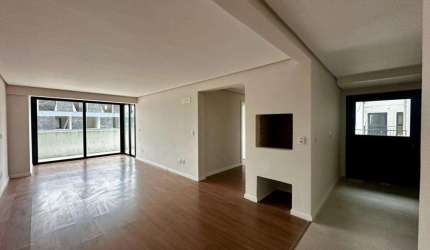 Apartamento 2 Dormitórios à venda no Bairro Centro com 122 m² de área privativa - 2 vagas de garagem