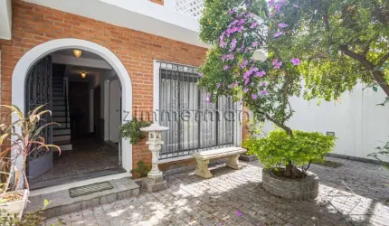 Casa com 3 quartos à venda na Rua Albina Barbosa, --, Aclimação, São Paulo, 242 m2 por R$ 1.780.000
