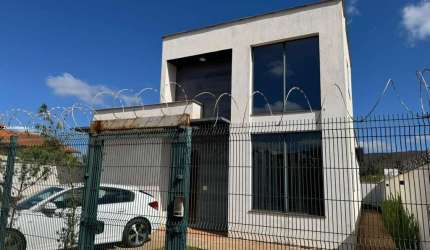 Casa para Venda em Nova Lima, Vale do sol, 3 dormitórios, 3 suítes, 4 banheiros, 2 vagas
