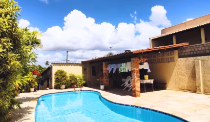 A CASA DOS SEUS SONHOS NAS PRAIAS DE CAUCAIA!