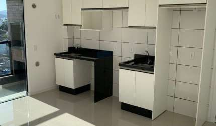 LOCAÇÃO ANUAL - APARTAMENTO ENSOLARADO COM 2 QUARTOS - PRÓXIMO À VILA REAL
