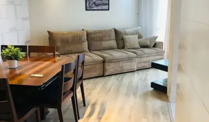 APARTAMENTO ANUAL  COM 2 QUARTOS À 3 MINUTOS DO MAR