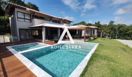 Praia do Forte - Triplex - 800m² total - 4 suítes - 2 lavabos - Sala ampla - Varanda Gourmet - Piscina c/ deck -  Armários - Climatizado -  9 vagas