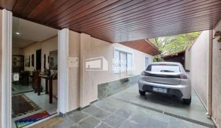 LUC Aluga Casa Residencial ou Comercial com Duas Edículas - 5 dormitórios sendo 2 Suítes - Bairro Palmeiras de São José -