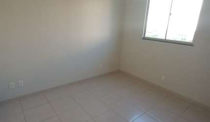 Apartamento de quina no Total Ville III Virgem Santa.