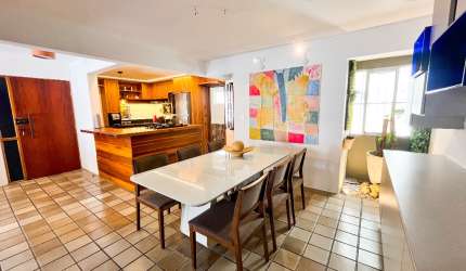 Apartamento beira mar com 3 quartos + DCE completa