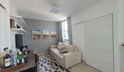 Apartamento com 2 dormitórios à venda, 74 m² por R$ 1.300.000,00 - Moema - São Paulo/SP