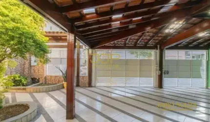 Casa Térrea 4 Dormitório 3 Suites - Jardim Paraventi