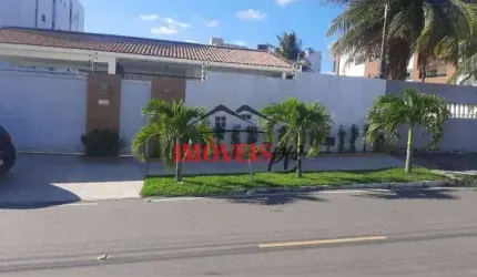 Casa de esquina nos Bancários, com 4 quartos e área de lazer