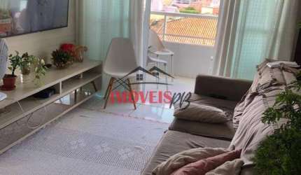 Apartamento nos Bancários, com ótima localização, com moveis planejados.