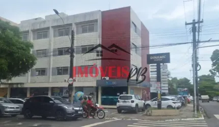 Sala comercial bem localizada com 35M² com elevador no prédio.