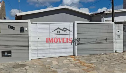 Casa no Valentina com 2 quartos sendo 1 suíte, super ampla