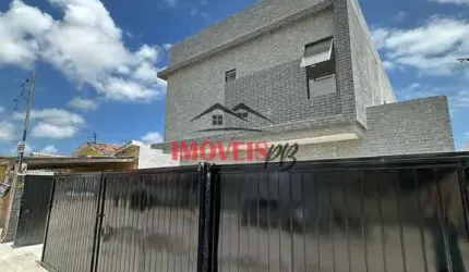 Apartamento com excelente localização no Valentina, próximo a tudo.