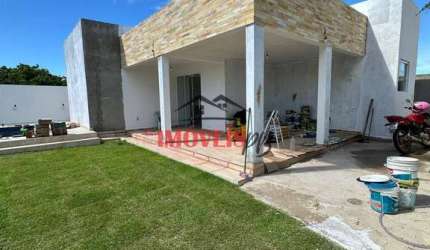 Casa de esquina toda solta na Praia do Amor, com excelente localização.