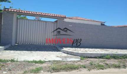 Casa na Praia do Amor super ampla e arejada, com 2 quartos sendo 1 suíte.