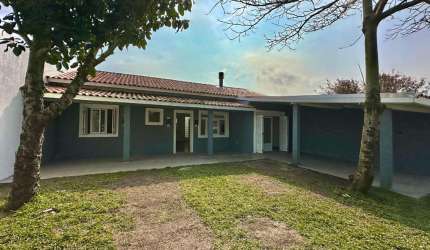 Casa com 3 quartos à venda na Jundiá, 168, Jardim Beira Mar, Capão da Canoa por R$ 590.000