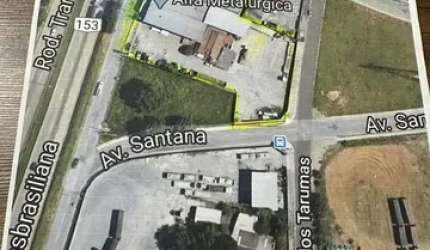 Área comercial com galpão na BR-153, esquina com Av. Santana.