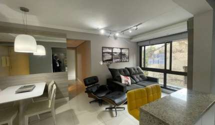 Apartamento de 2 quartos com vaga no Centro Histórico