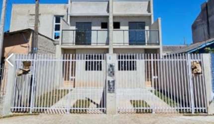 Sobrado com no Ganchinho com edícula R$ 470.000,00