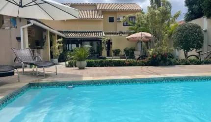 Vendo excelente casa três quartos em campo grande prox da churrascaria espetao gaúcho!