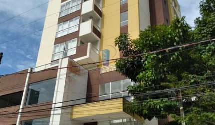APARTAMENTO SEMIMOBILIADO NO CENTRO DE ITAJAÍ!