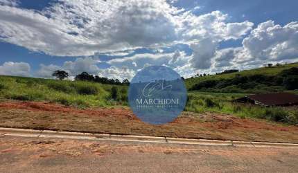 Lote de 1000m2, ótima topografia no Chácaras Treviso em Pinhalzinho!
