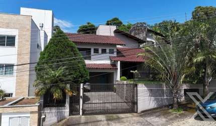 Casa com 3 quartos à venda no Velha, Blumenau , 185 m2 por R$ 1.400.000
