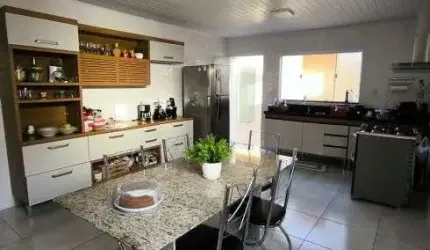 CASA NA MELHOR LOCALIZACAO DA ARUANA