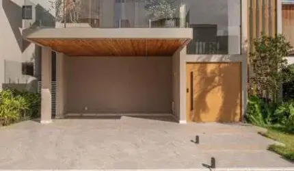 Casa Alto Padrão no Condomínio Maui