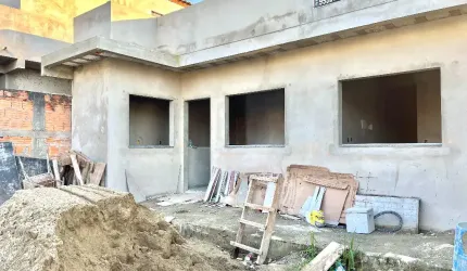 Casa Geminada em Fase Final de Obra no Jardim Amélia – Ótima Localização e Custo-Benefício