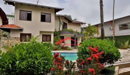 Sobrado com 3 dormitórios à venda, 399 m² por R$ 1.590.000,00 - Costa e Silva - Joinville/SC