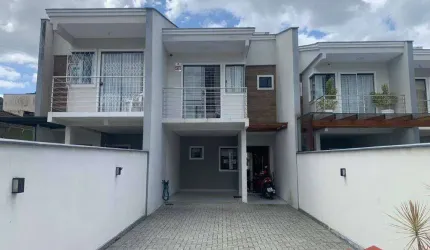 Sobrado com 3 dormitórios à venda, 127 m² por R$ 780.000,00 - São Marcos - Joinville/SC